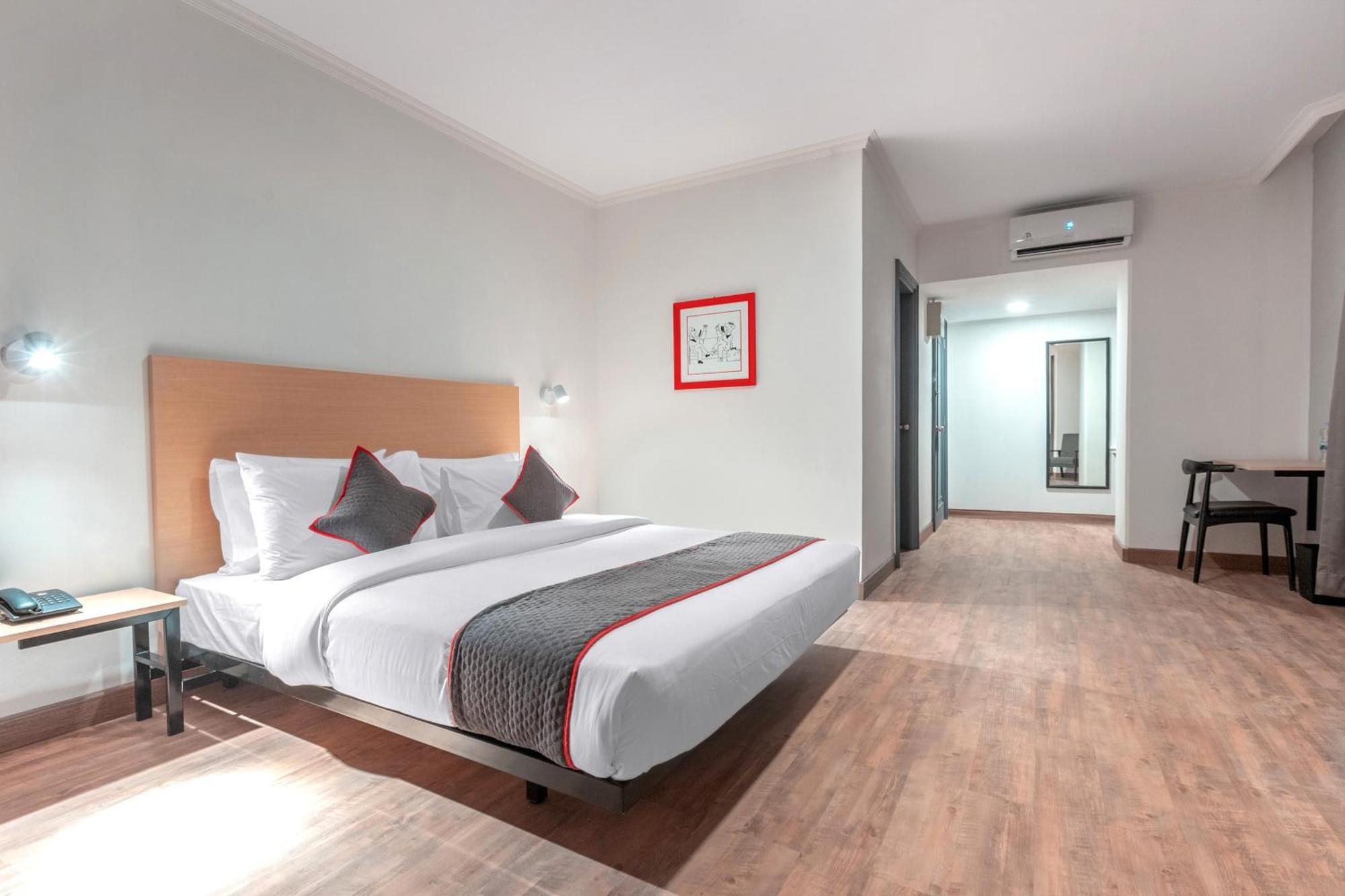 OYO Townhouse 2 Hotel Gunung Sahari Jakarta Exterior foto