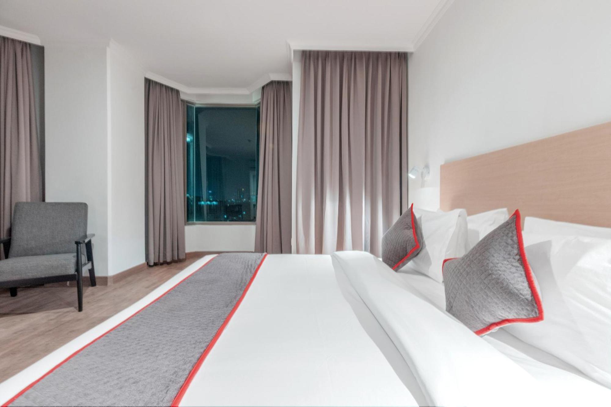 OYO Townhouse 2 Hotel Gunung Sahari Jakarta Exterior foto