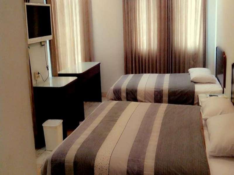 OYO Townhouse 2 Hotel Gunung Sahari Jakarta Exterior foto