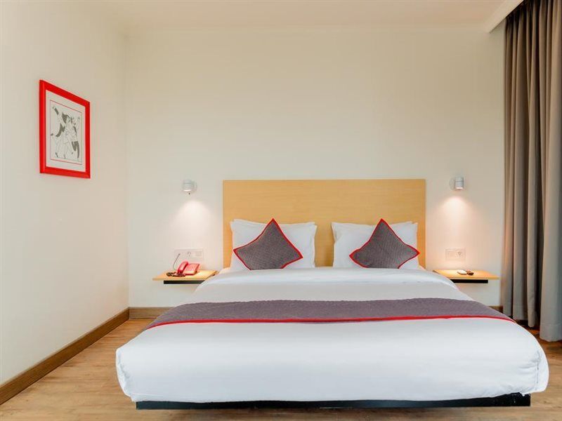 OYO Townhouse 2 Hotel Gunung Sahari Jakarta Exterior foto