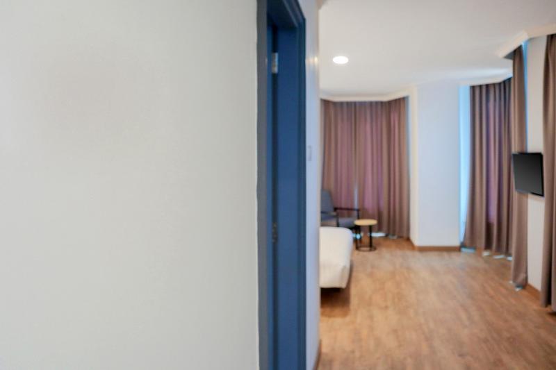 OYO Townhouse 2 Hotel Gunung Sahari Jakarta Exterior foto